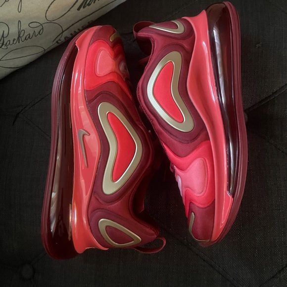 Nike Other - Nike Air Max 720 4.5Y